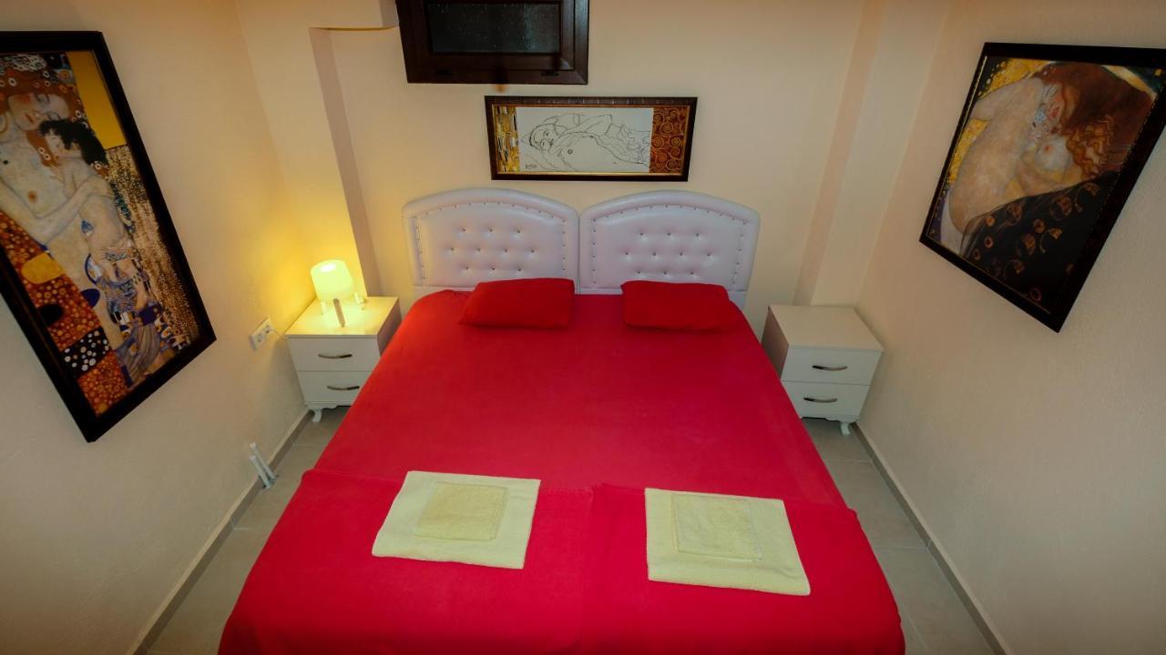 קרבורון Teras Butik Apart מראה חיצוני תמונה