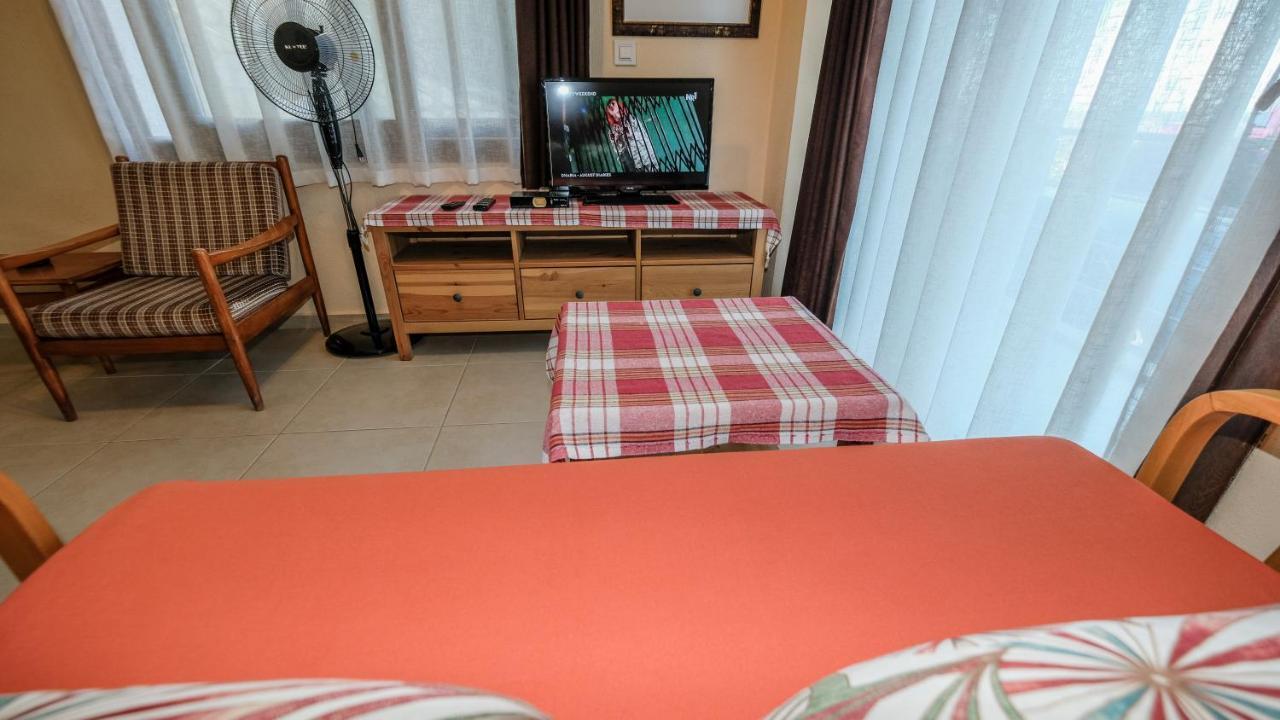 קרבורון Teras Butik Apart מראה חיצוני תמונה