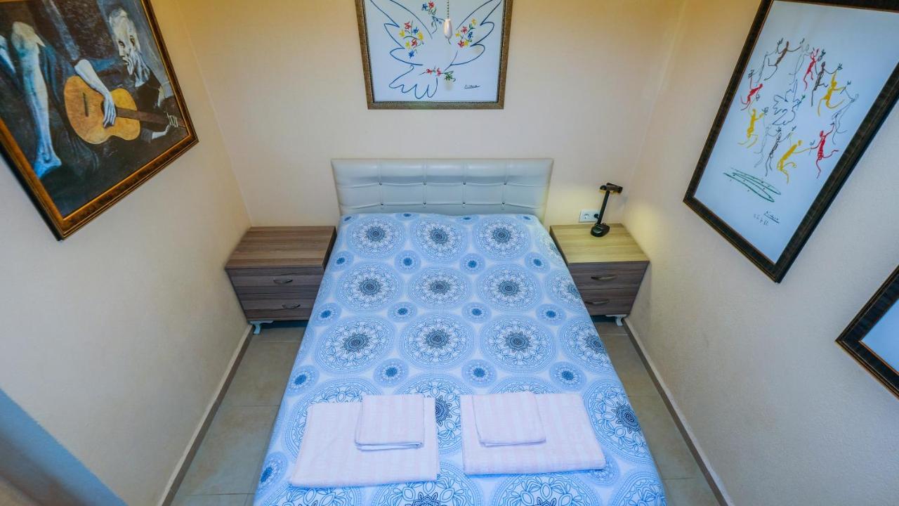 קרבורון Teras Butik Apart מראה חיצוני תמונה