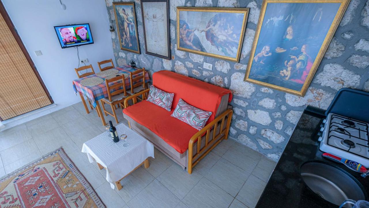 קרבורון Teras Butik Apart מראה חיצוני תמונה